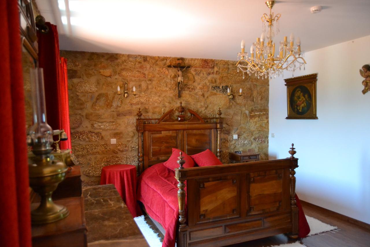 Hotel Rural Casa Da Eira Pero Viseu Room photo